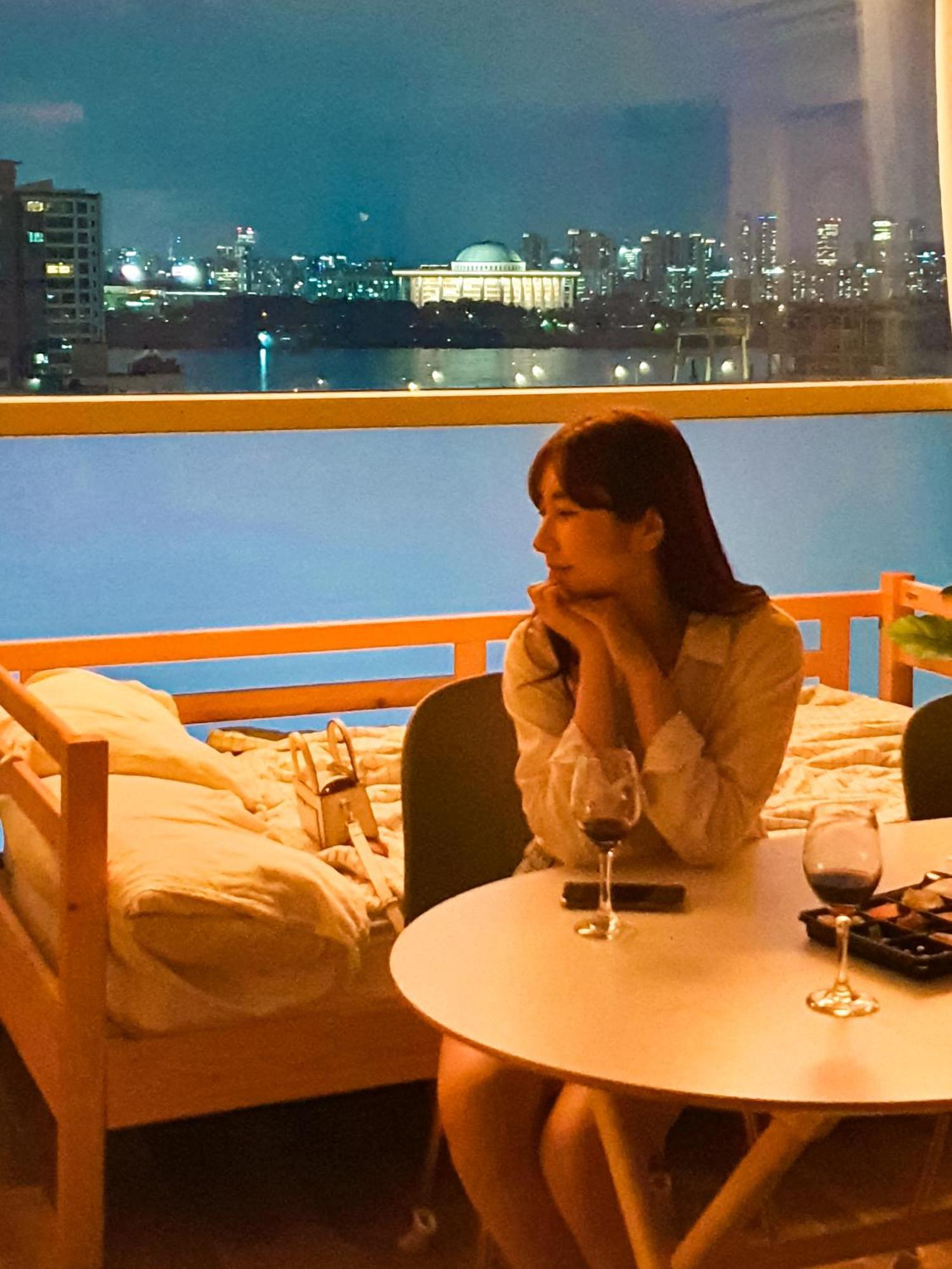 อพาร์ทเม้น Fall In The View *